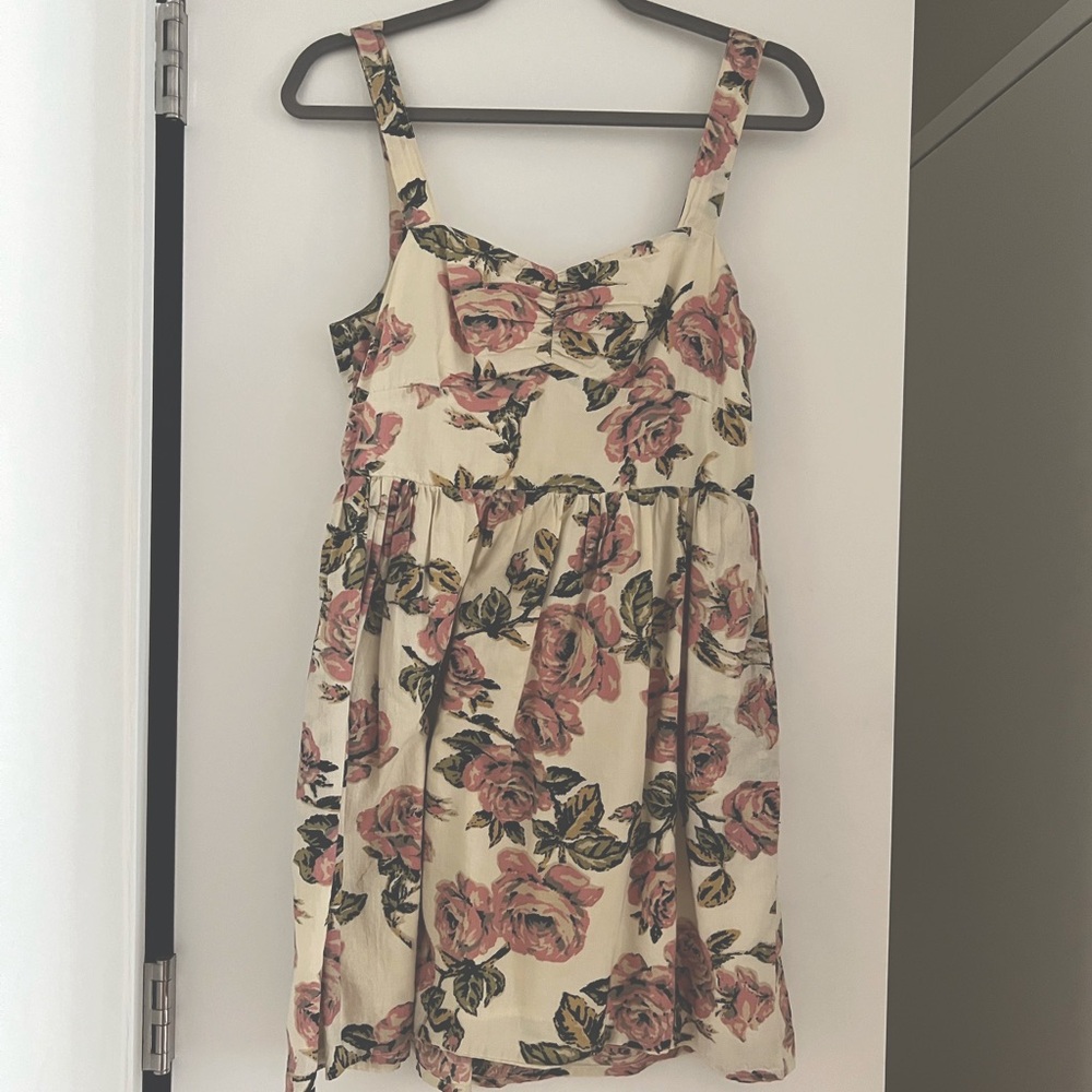 Pins and Needles Floral Tie back dress super cute